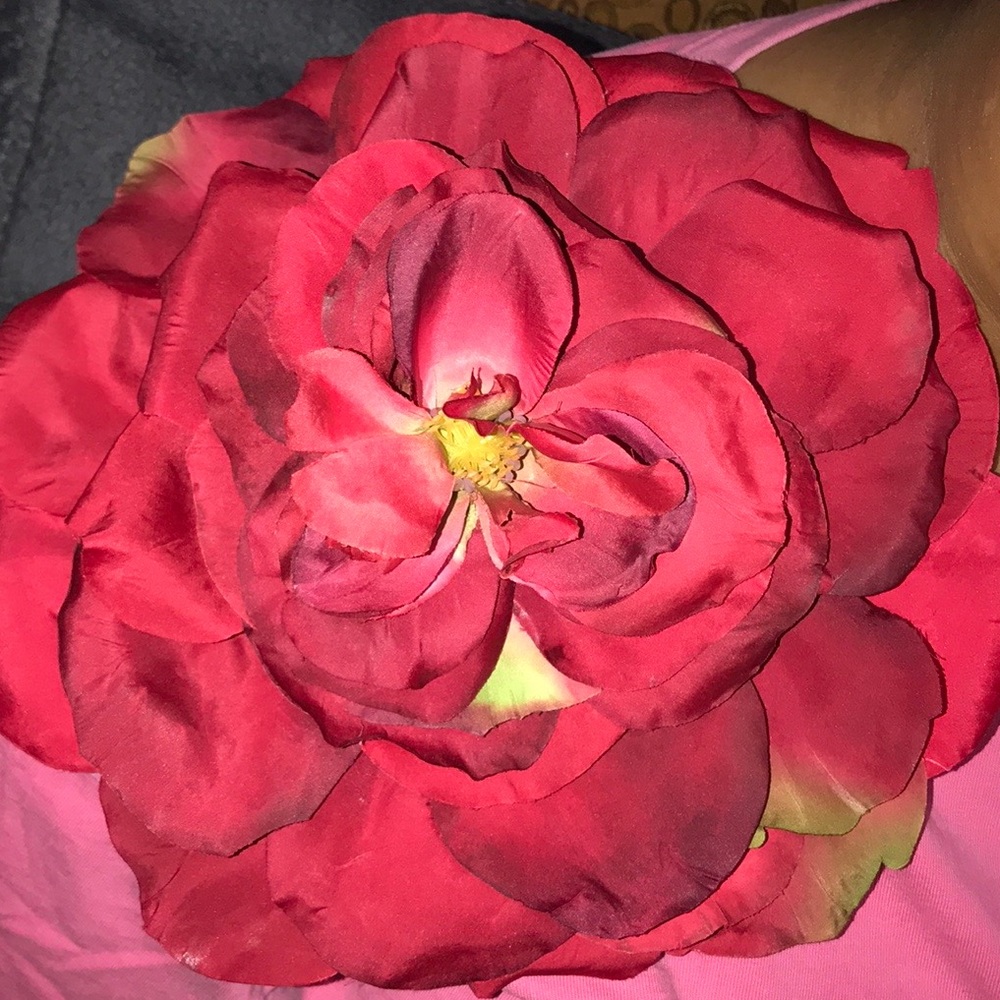 Red Rose Flower Pin